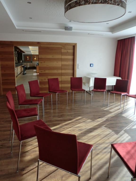 Alpenflair Hotel Buchloe Exterior photo