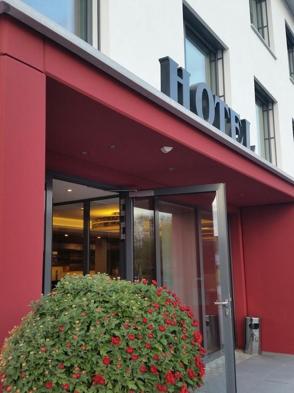 Alpenflair Hotel Buchloe Exterior photo